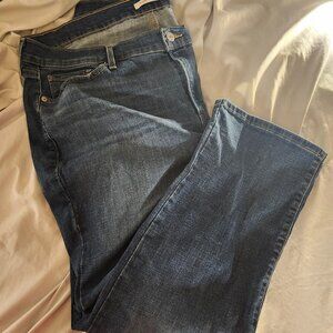 LEVI STRAUSS - 20W - CLASSIC STRAIGHT FIT WOMEN'S JEANS - NWOT